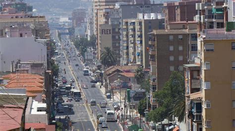 Calle Isla Cristina, Málaga (Carretera de Cádiz, 25 Años de Paz)